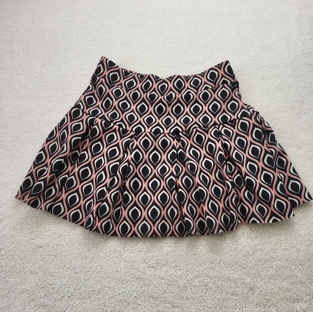 Jolie and Joy Girl's Size Med (10/12) Flaired Short Skirt Geometric Print